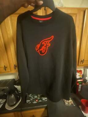 Stadium Essentials Indiana Fever Unisex Club Level Sweatshirt Black